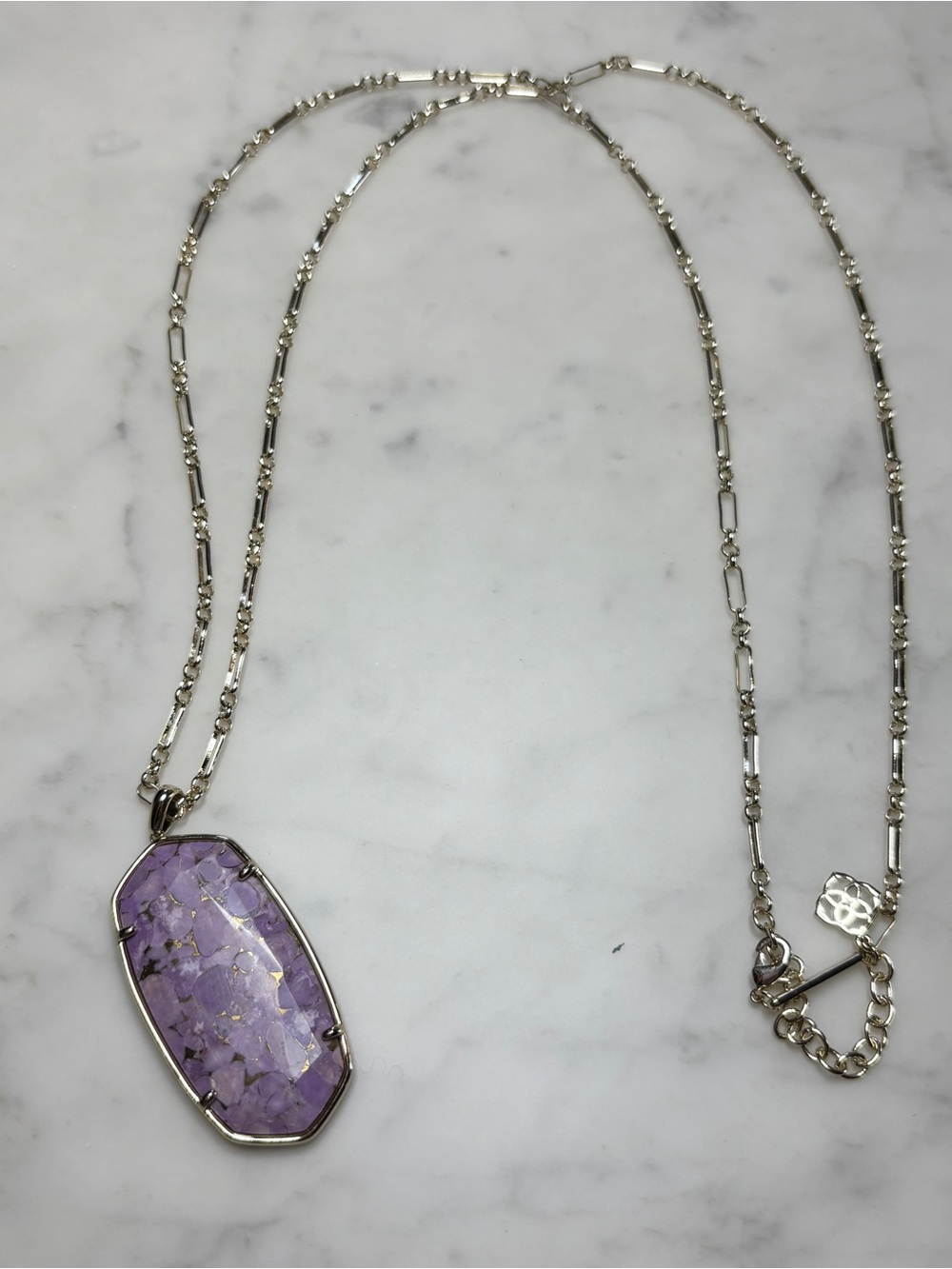 Kendra Scott Reid Long Veined Lilac Magnesite Necklace Gold